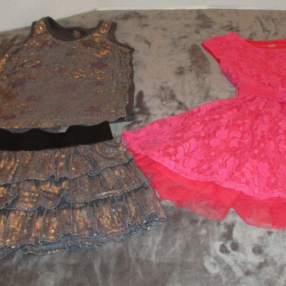 1989 Place Lot of 2 Girls Outfits